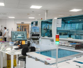 Visite du laboratoire de l'hôpital de Villefranche-sur-Saône