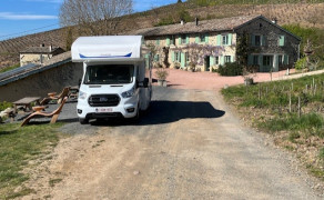 Aire de camping-car au Domaine Baron de l'Ecluse