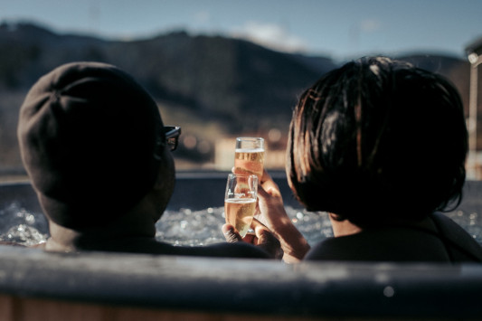 Vue depuis le bain nordique au Domaine de la Rue de la Tour à Valsonne